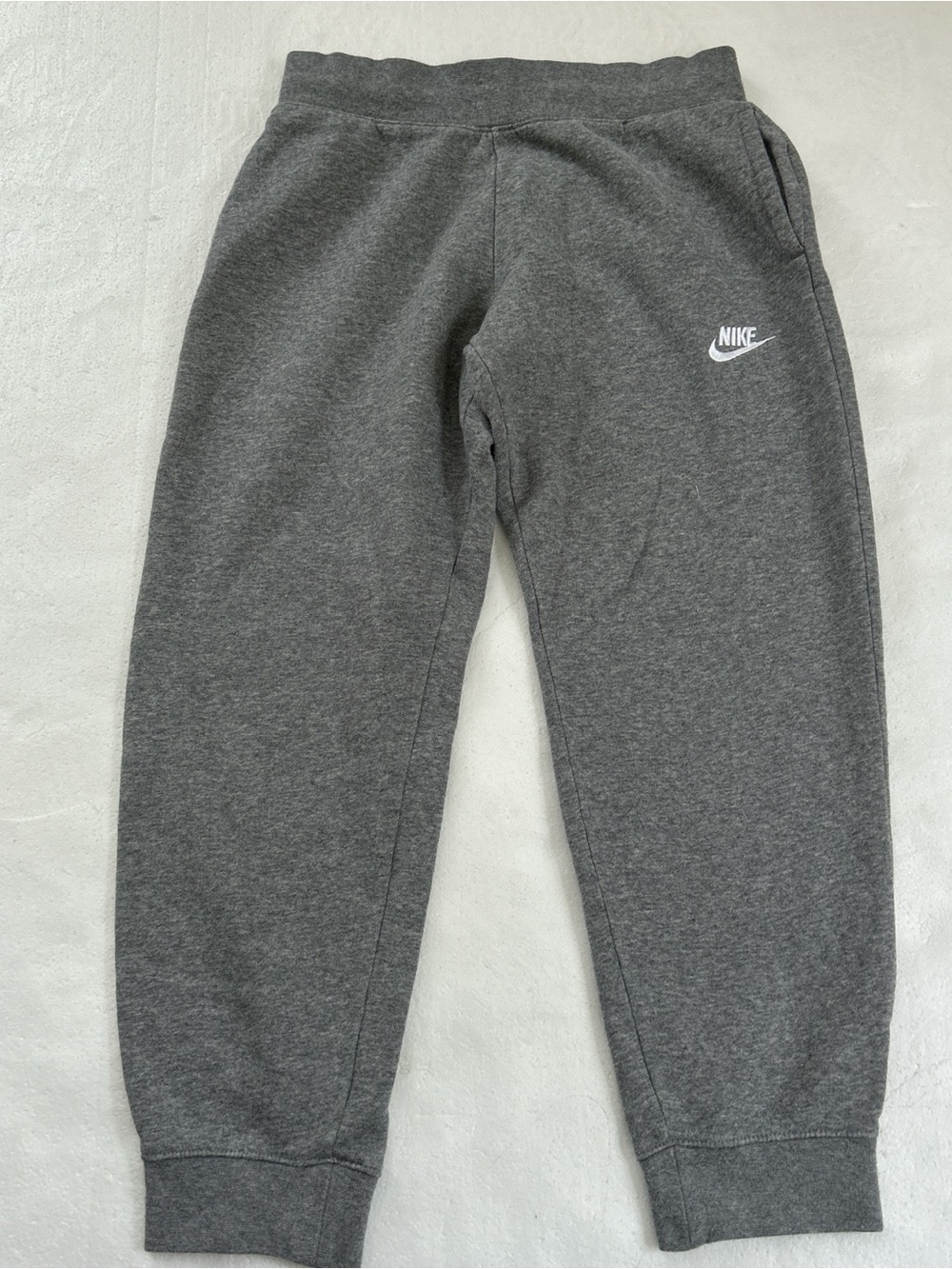 Gray Nike kids sweatpants #kids #athletic
Boys
